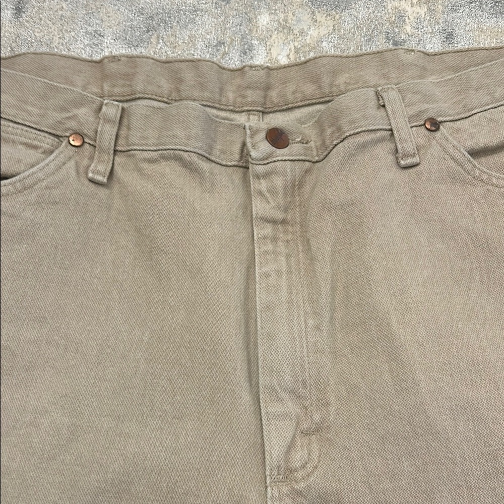Wrangler Men's Beige Jeans